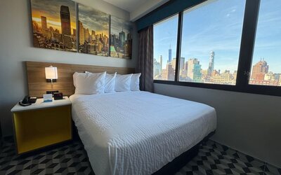 Romantic king room at Days Inn Chinatown NYC.