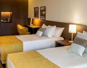 Dazzler by Wyndham La Plata