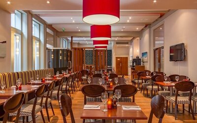 Dining area at Thistle Bloomsbury Park.