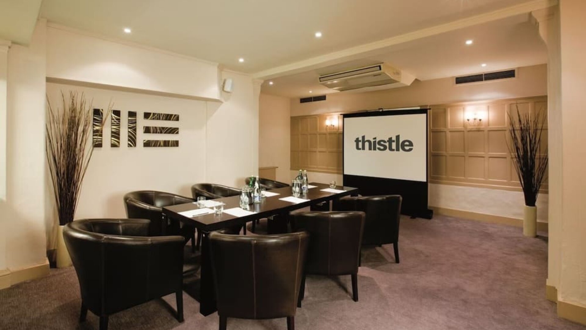 Professional meeting room at Thistle Bloomsbury Park.