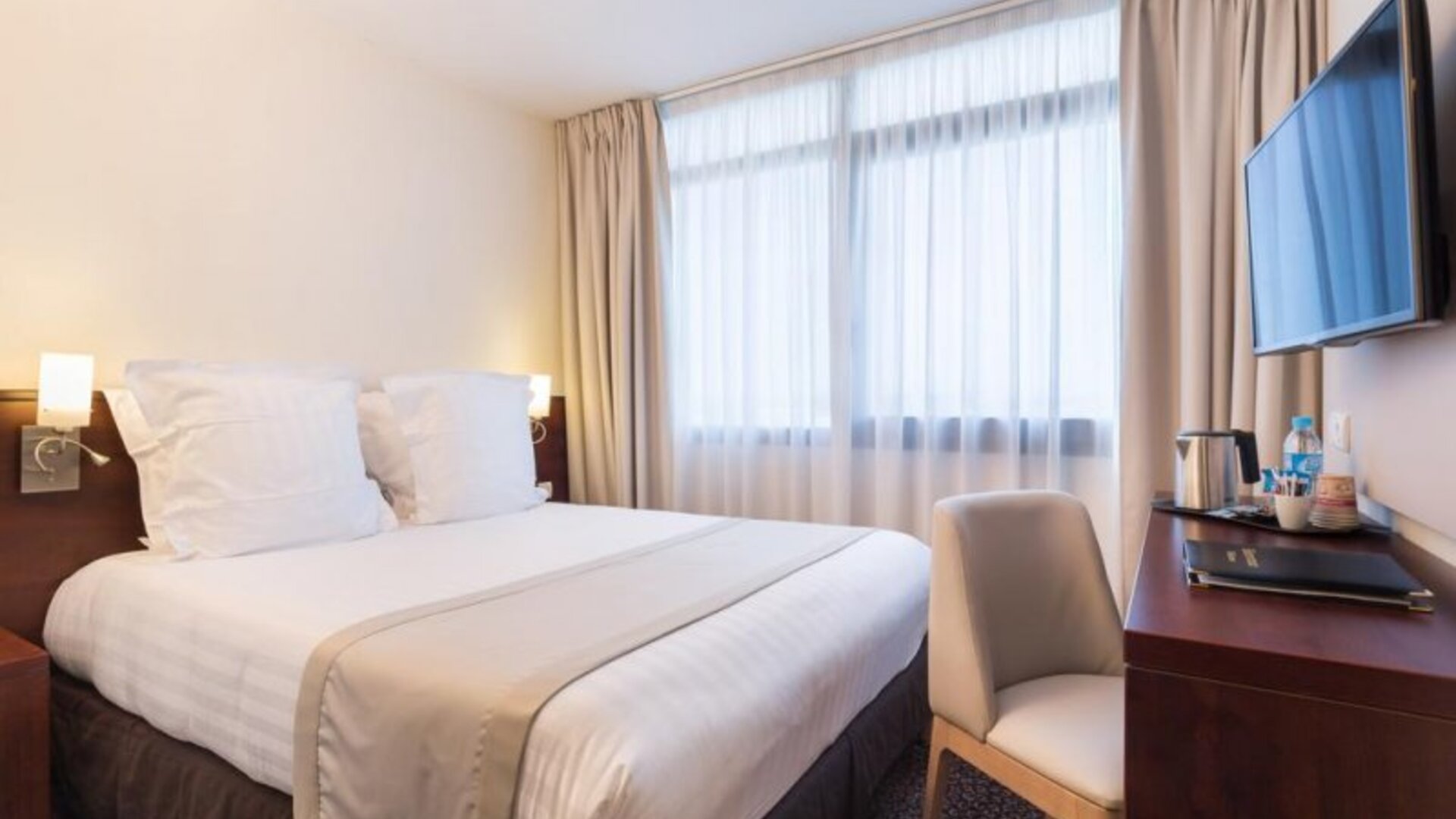 Hotel Gatsby By Happyculture