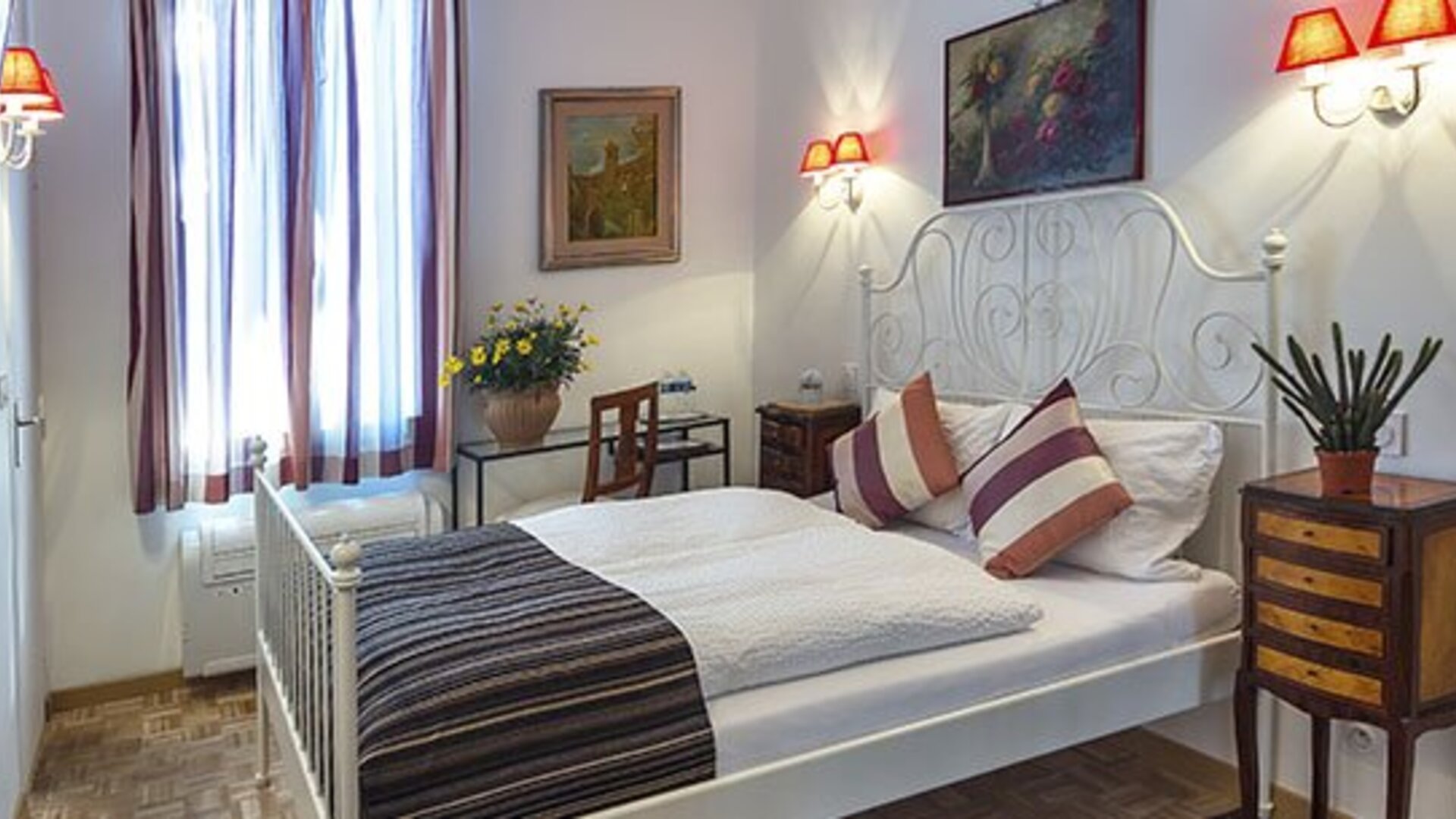 Hotel Logis Villa Victorine