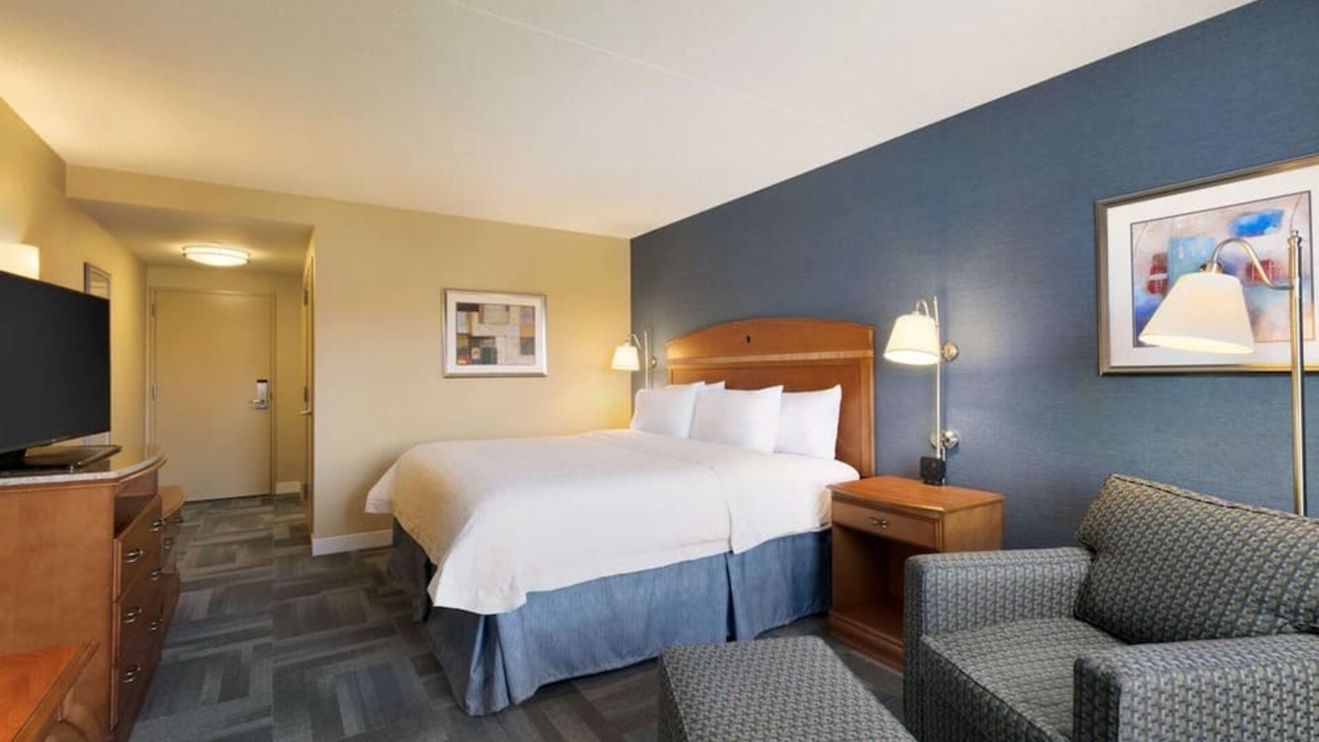 Comfortable king room at Hampton Inn New York - LaGuardia Airport.