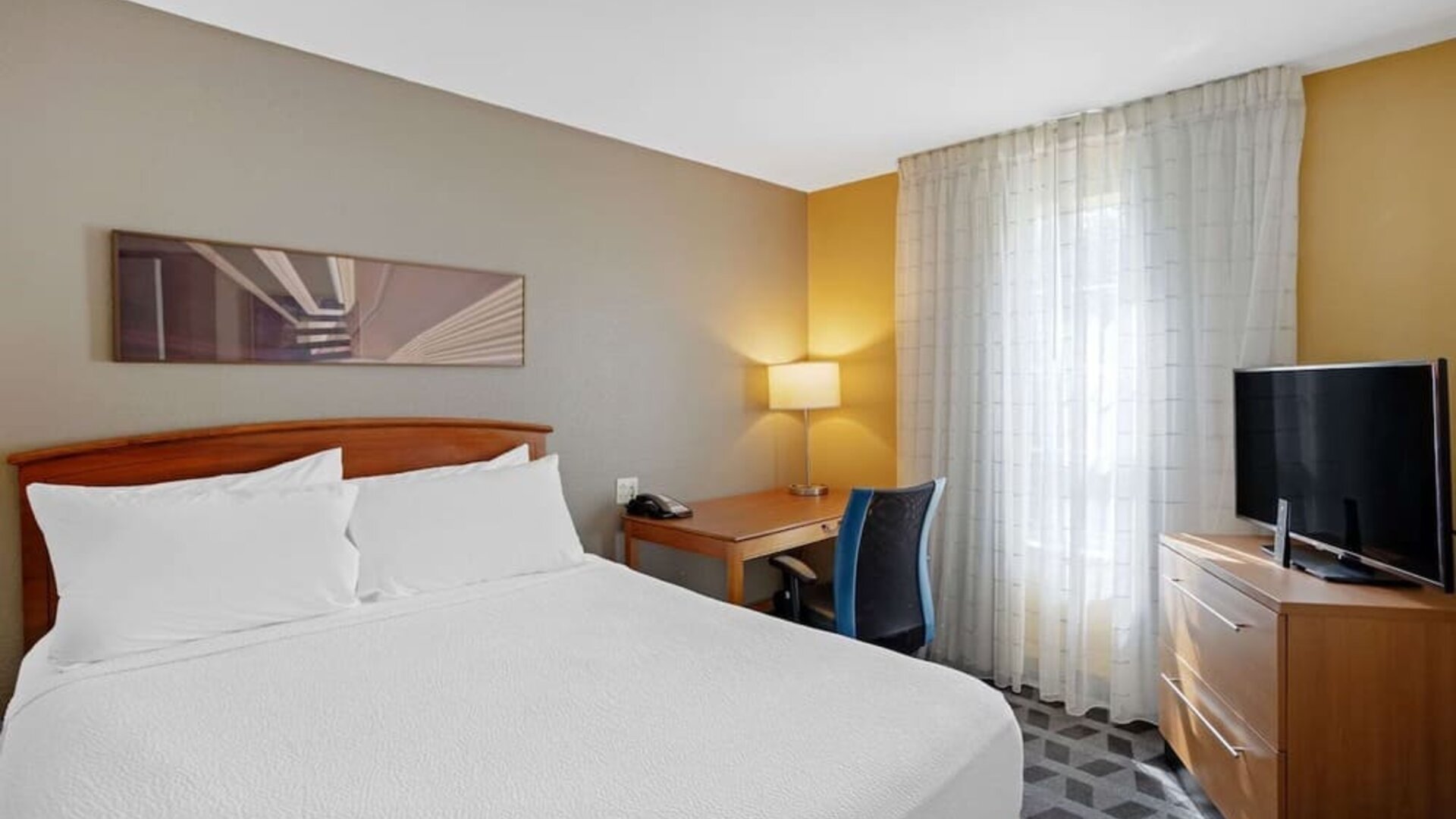 Romantic king room at MainStay Suites Mt. Laurel - Philadelphia.