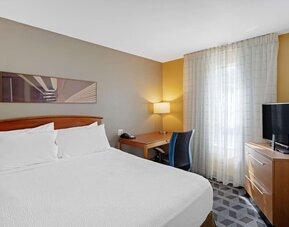 Romantic king room at MainStay Suites Mt. Laurel - Philadelphia.