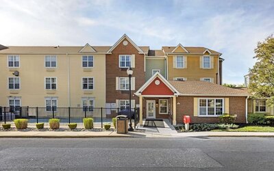 Hotel exterior at MainStay Suites Mt. Laurel - Philadelphia.