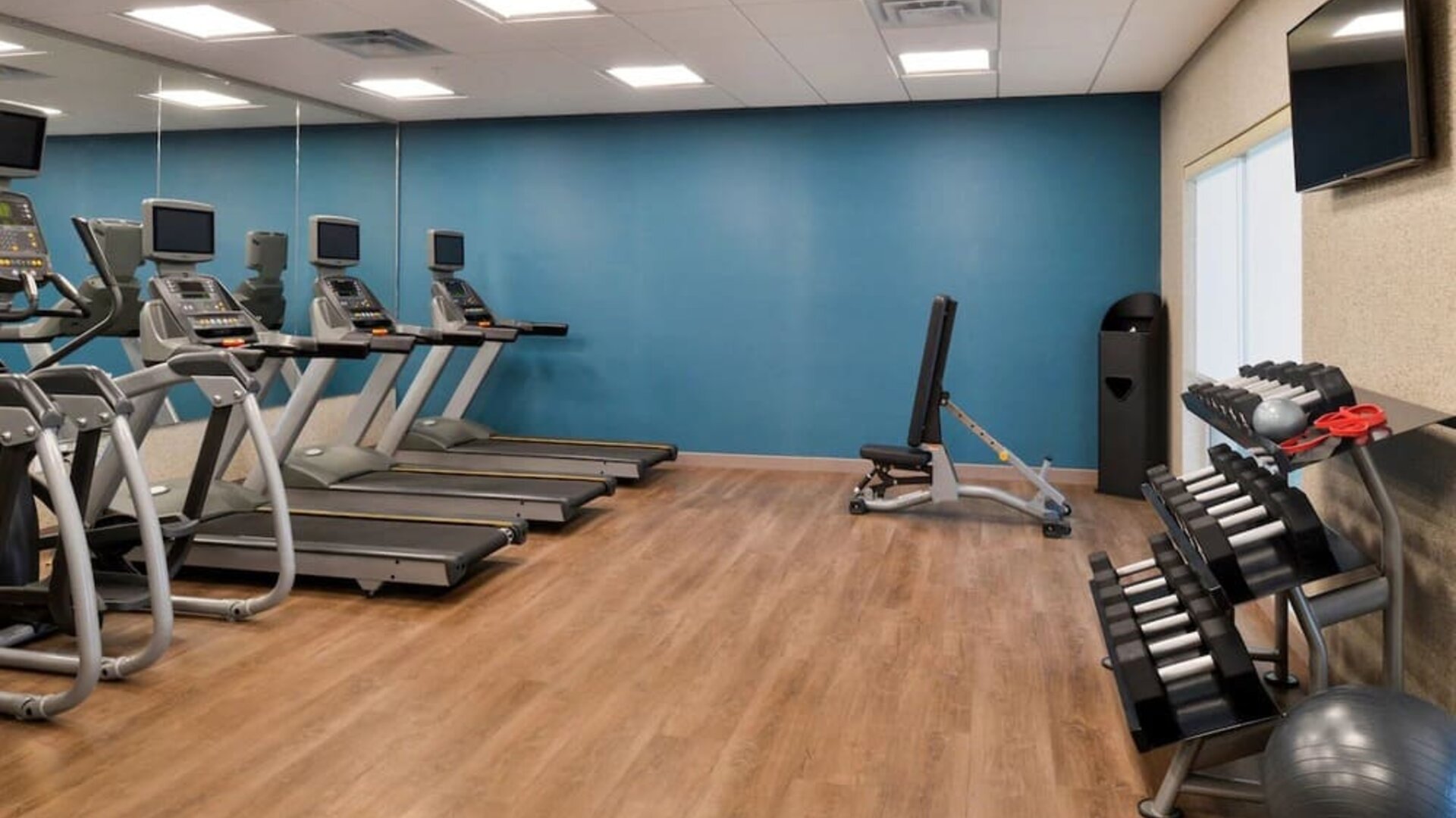 Fitness center available at Holiday Inn Express & Suites Ottumwa.