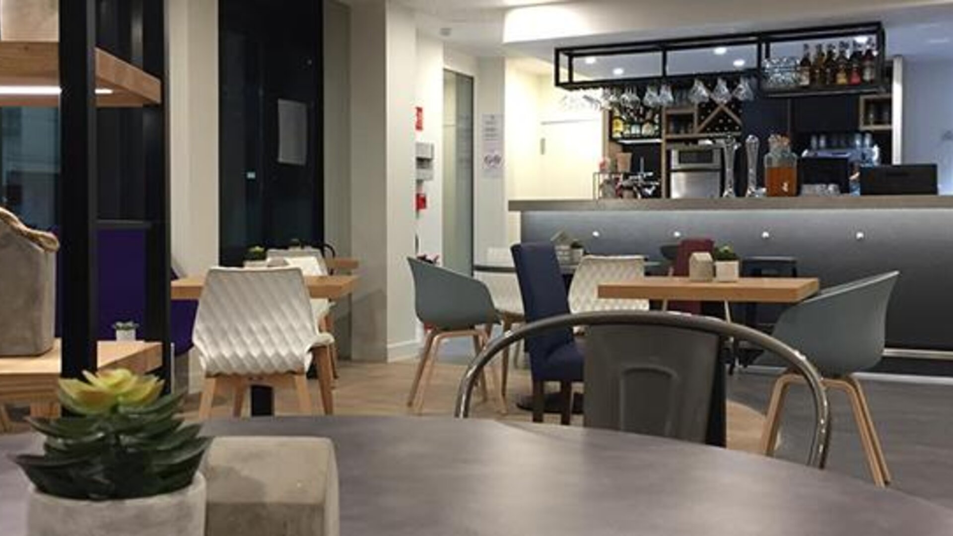 Campanile Paris Clichy Centre