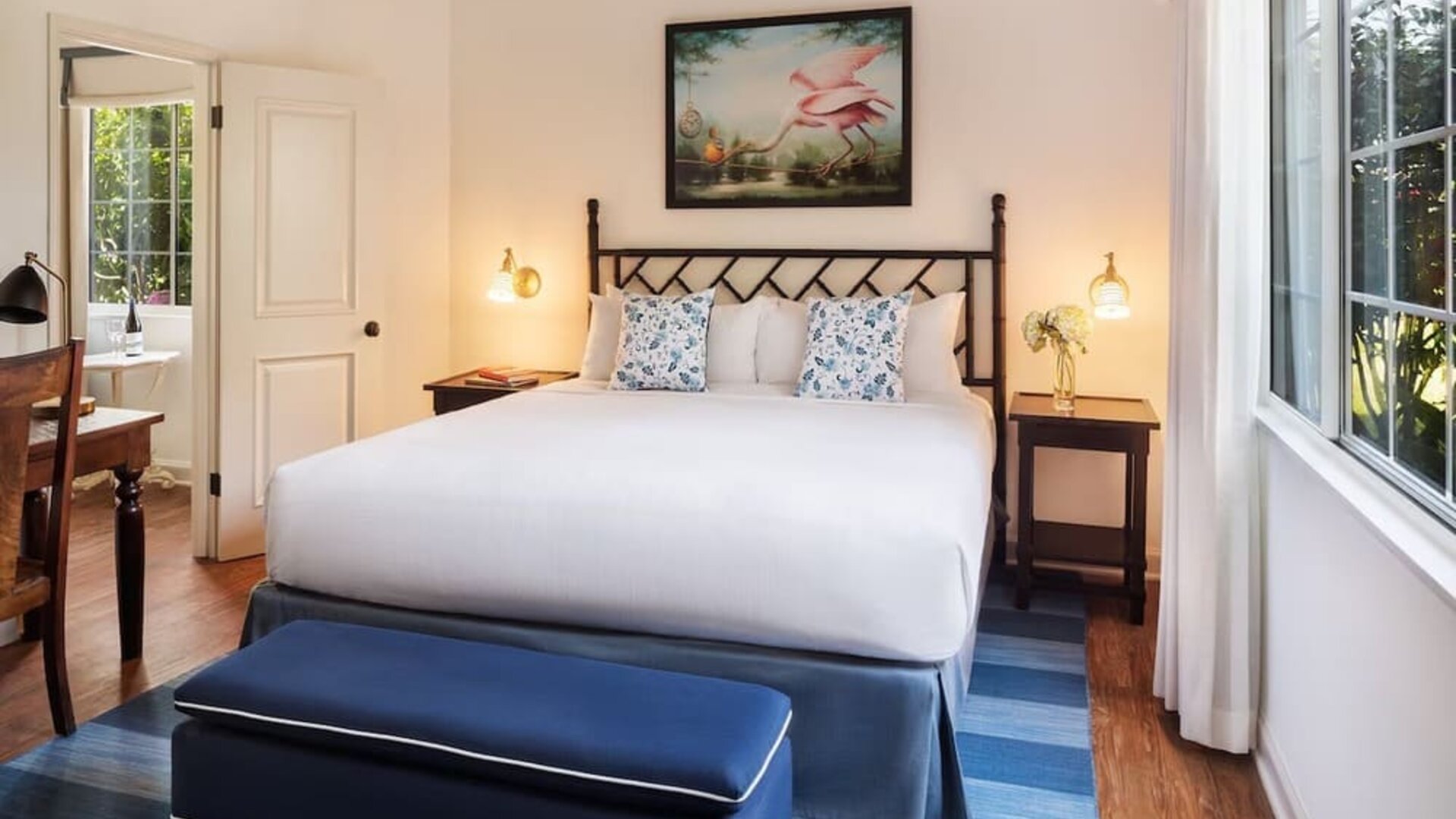 Day use room with natural light at Hotel Milo.
