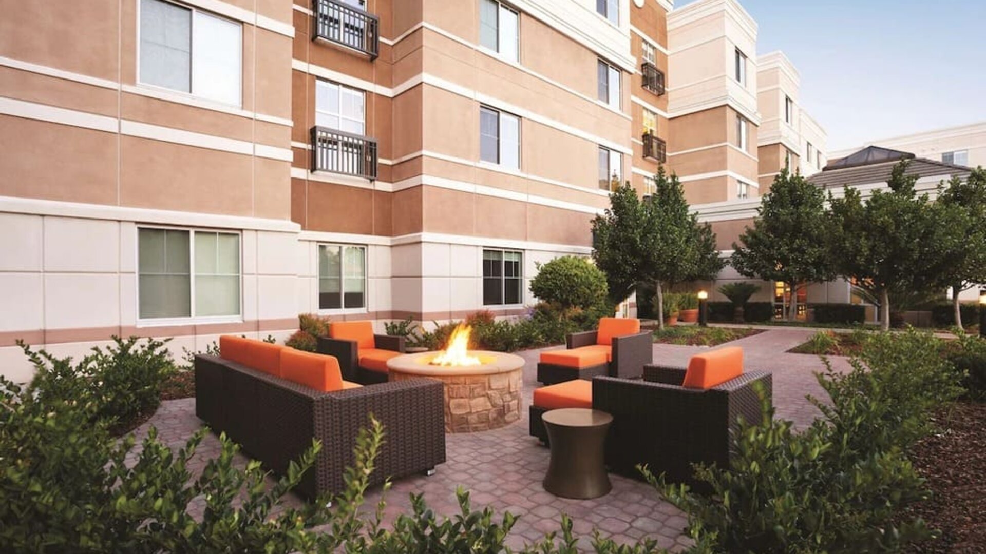 Outdoor furniture perfect for coworking at Hyatt House Pleasant Hill.