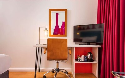 In-room workspace at Ibis Styles Barnsley.