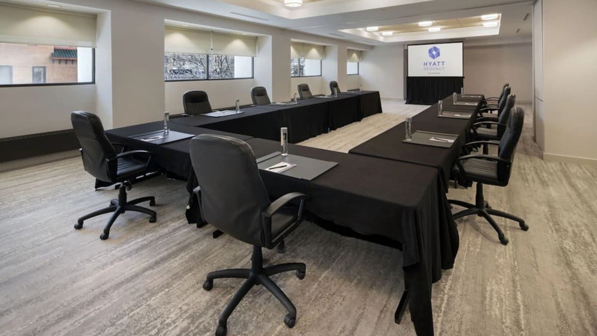 Professional meeting room at Hyatt Regency Milwaukee.