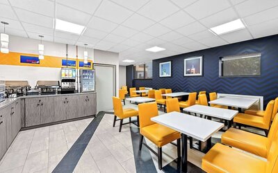 Breakfast area at Best Western Inn At Ramsey.