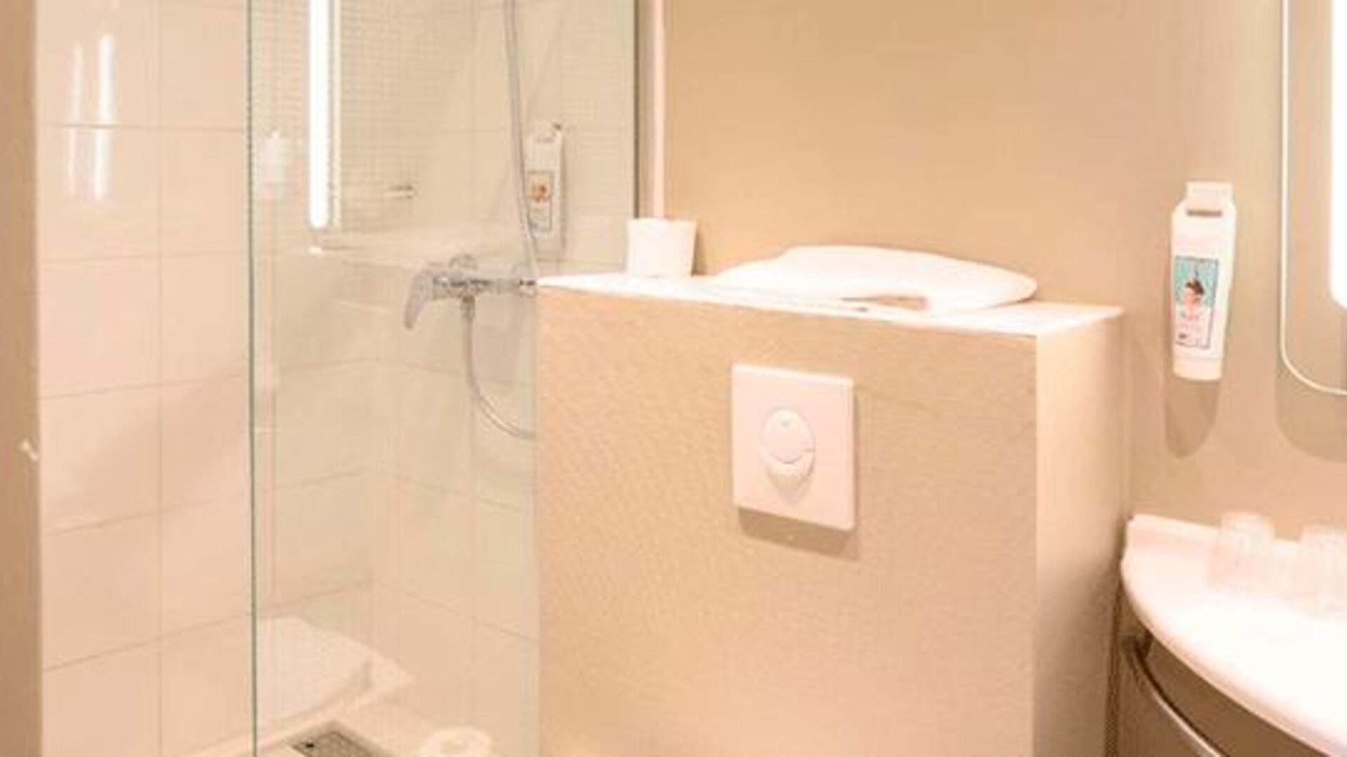 Ibis Paris Tour Montparnasse Paris 15ème