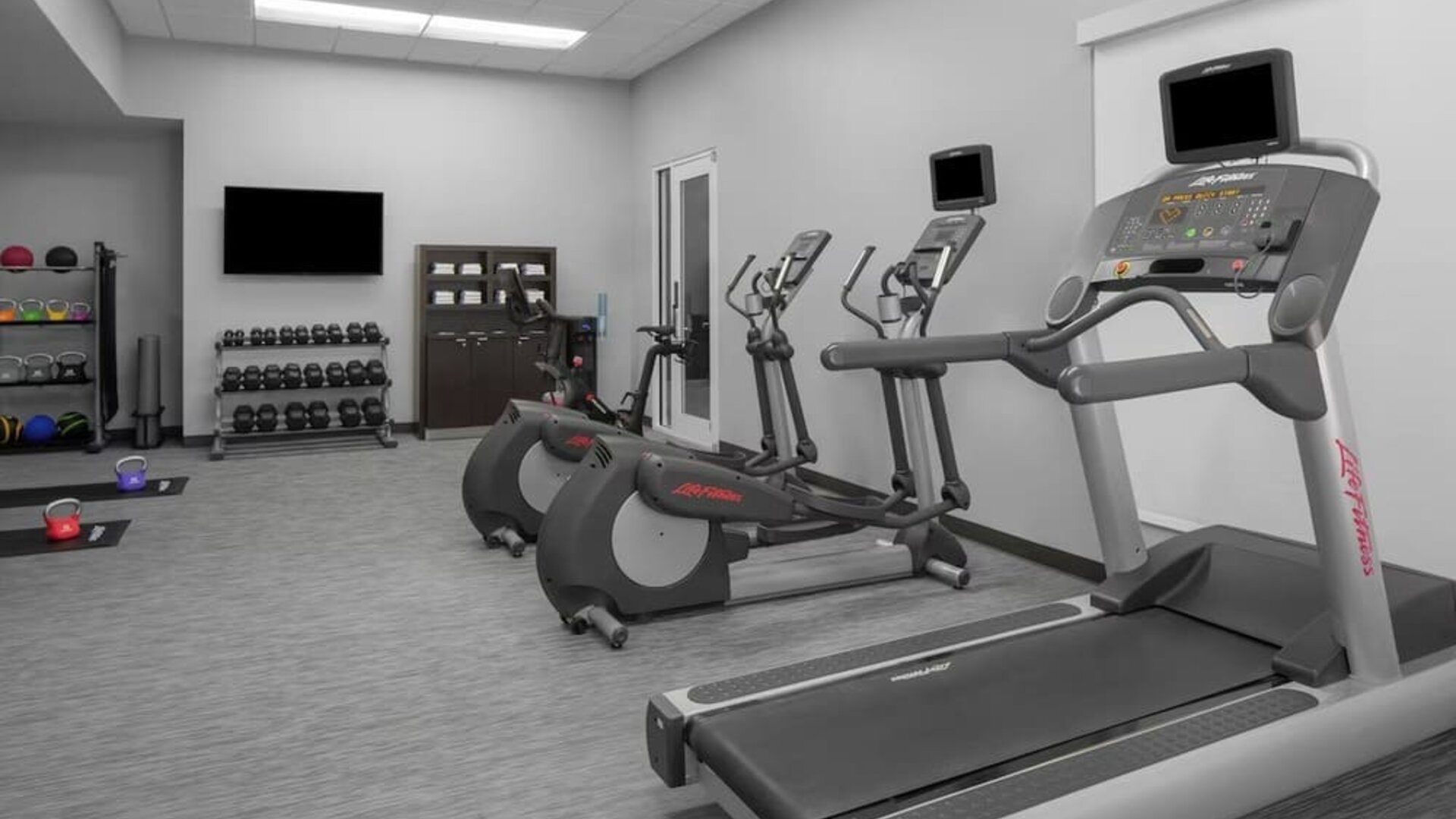 Fitness center at Courtyard By Marriott Tampa Oldsmar.