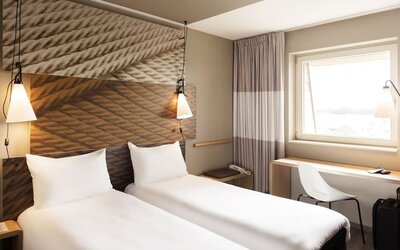 Day use twin room with work desk at ibis Leicester City.