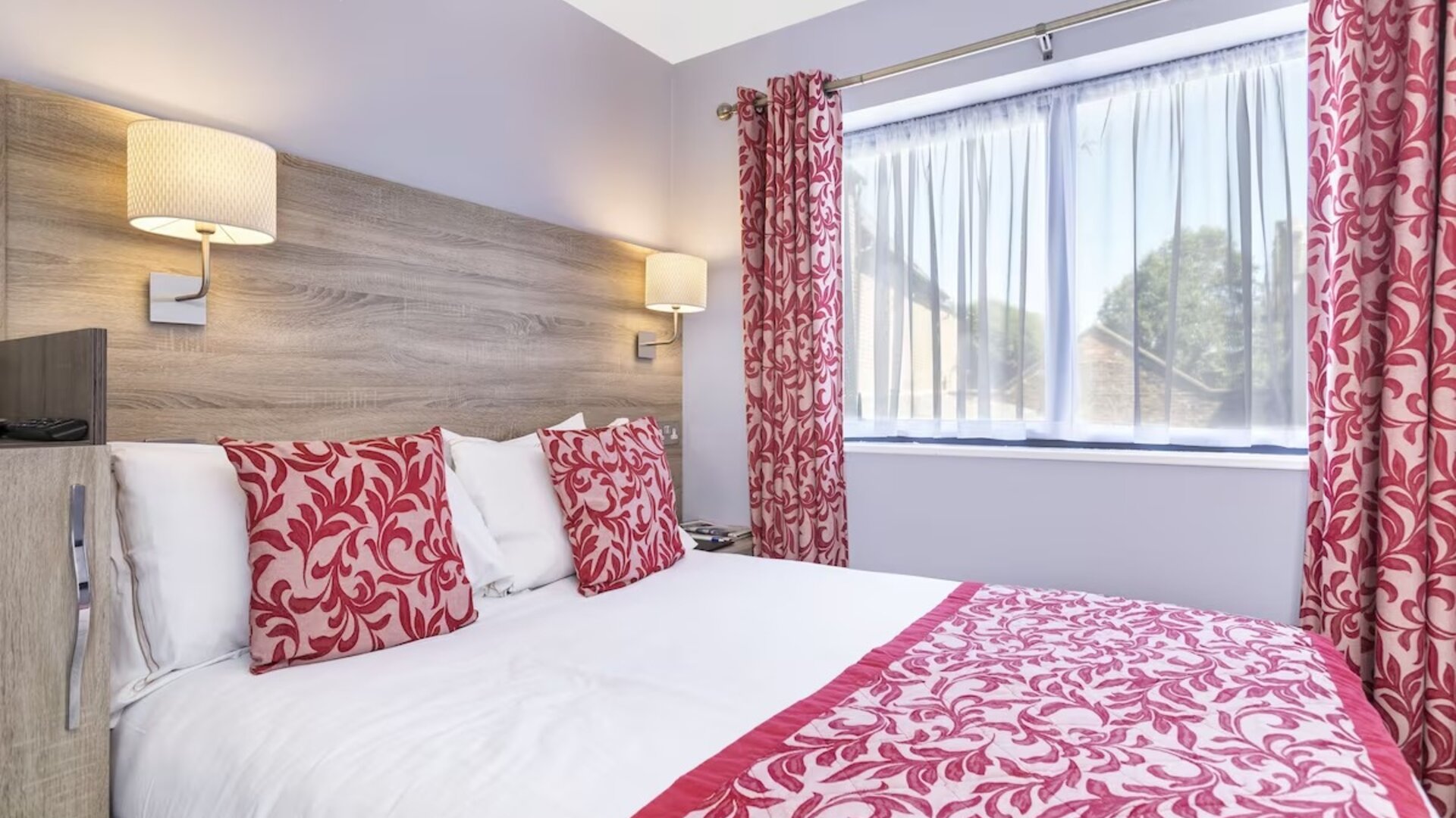 Comfortable king bed at Hotel Shepherds Bush London.