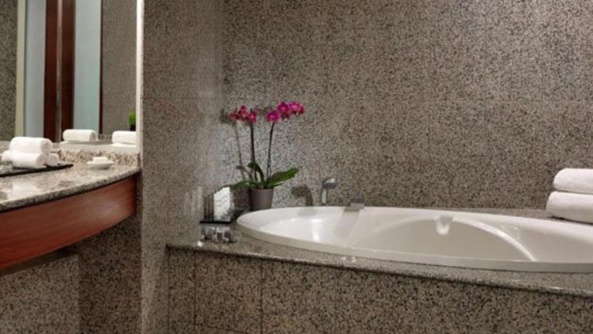 Van der Valk Hotel Paris CDG Airport