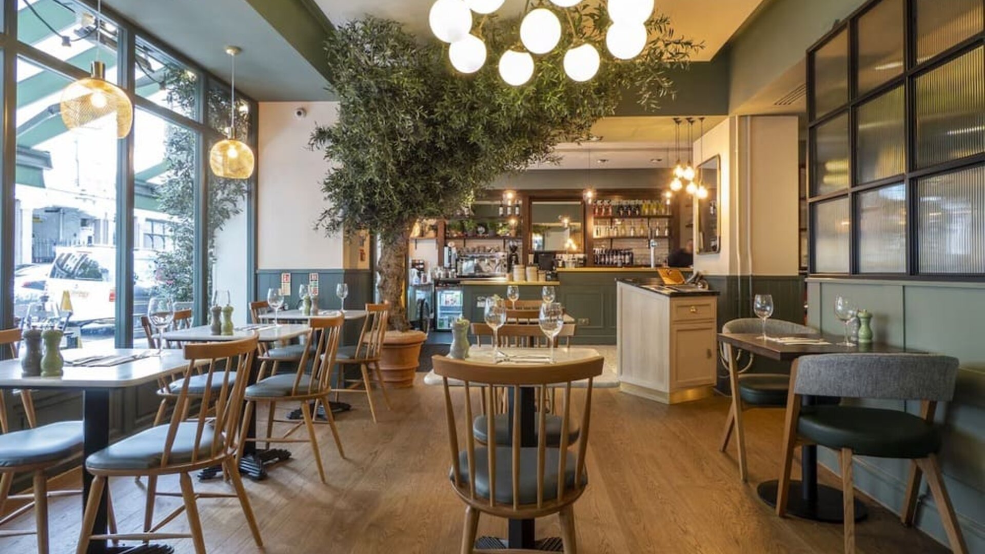 Dining area at Indigo London-Paddington Hotel.