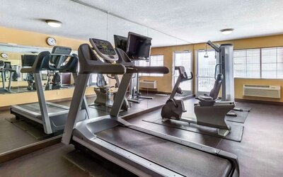 Fitness center at Comfort Suites Phoenix Airport.