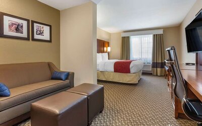 Day use room with living area at Comfort Suites Phoenix Airport.