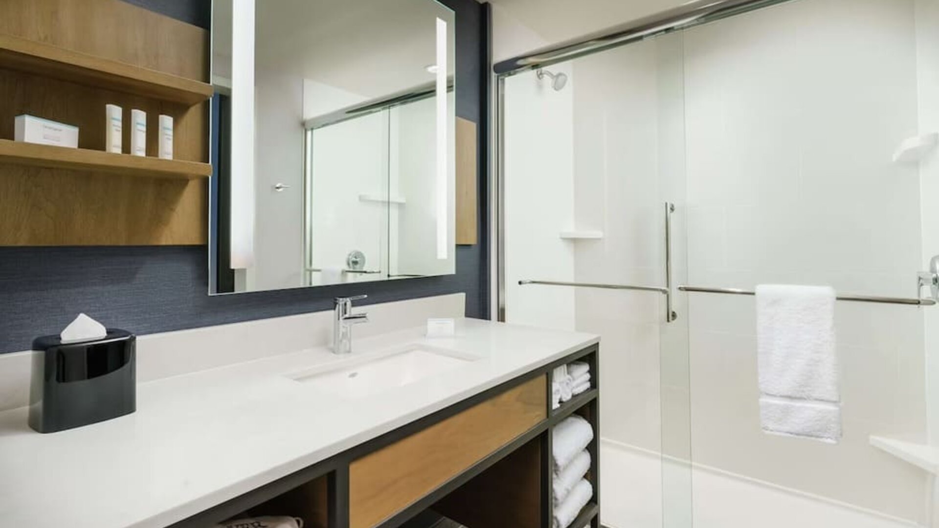 Guest bathroom with shower at Hilton Garden Inn Sunnyvale.