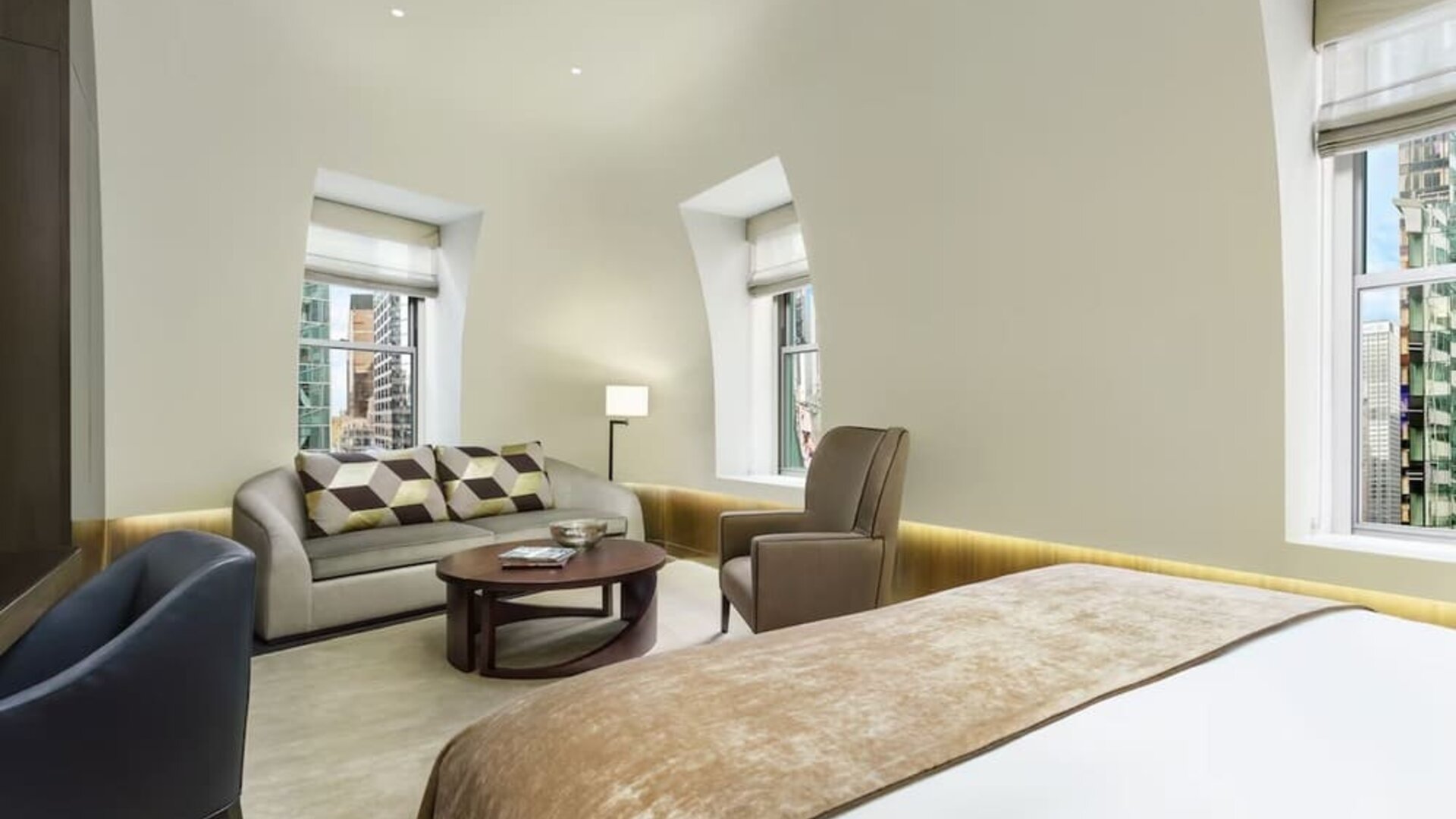 Day room with natural light at The Knickerbocker Hotel.