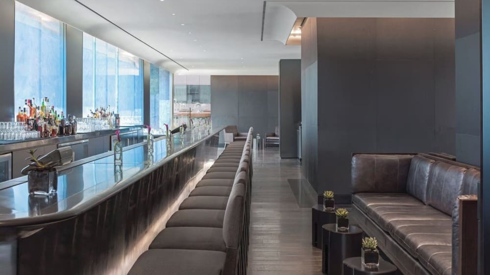 Hotel lobby and bar area at The Knickerbocker Hotel.