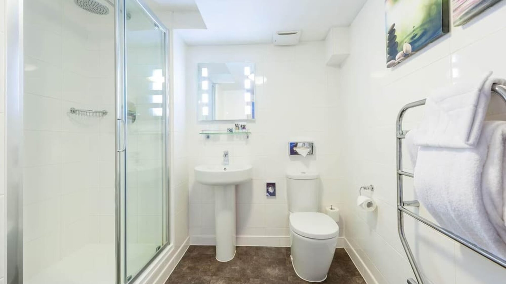 Guest bathroom with shower at Mercure Nottingham City Centre Hotel.