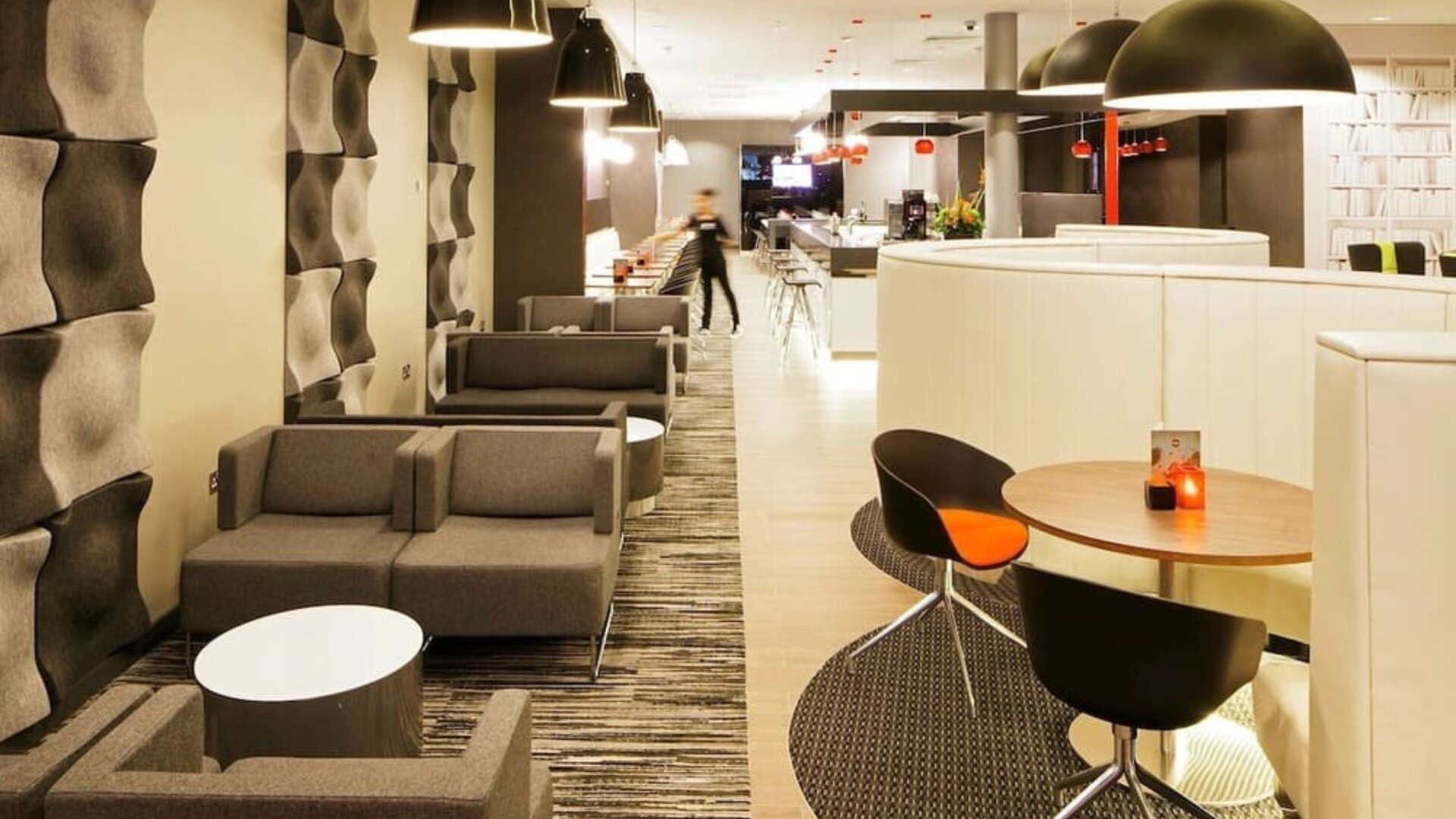 Dining area at Ibis London Blackfriars Hotel.