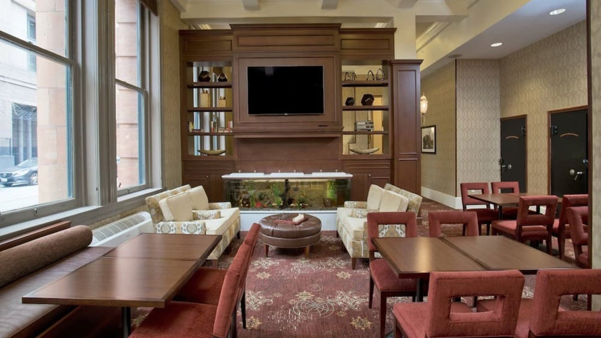 Dining area perfect for coworking at Staybridge Suites Baltimore - Inner Harbor.