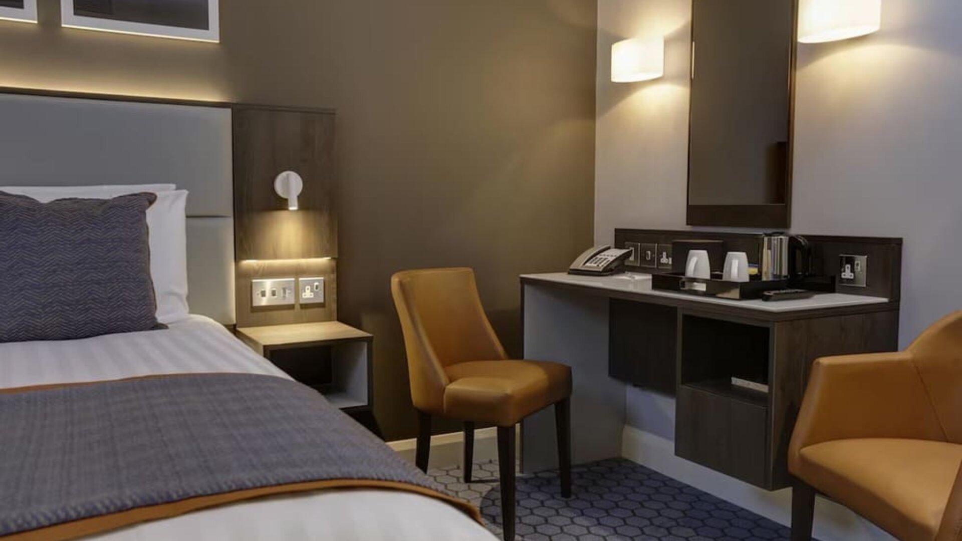 Day use room's workspace at Best Western Plus Vauxhall Hotel.