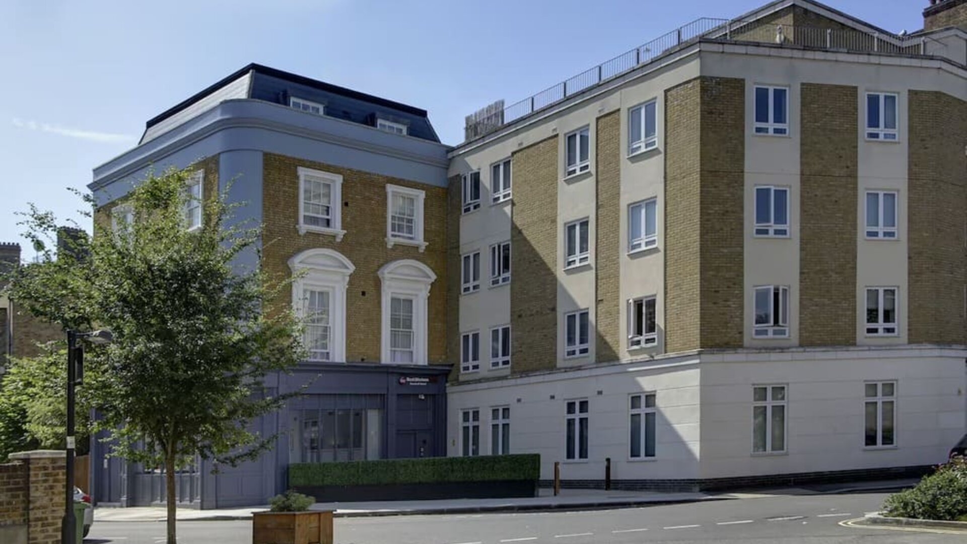 Exterior view of Best Western Plus Vauxhall Hotel.