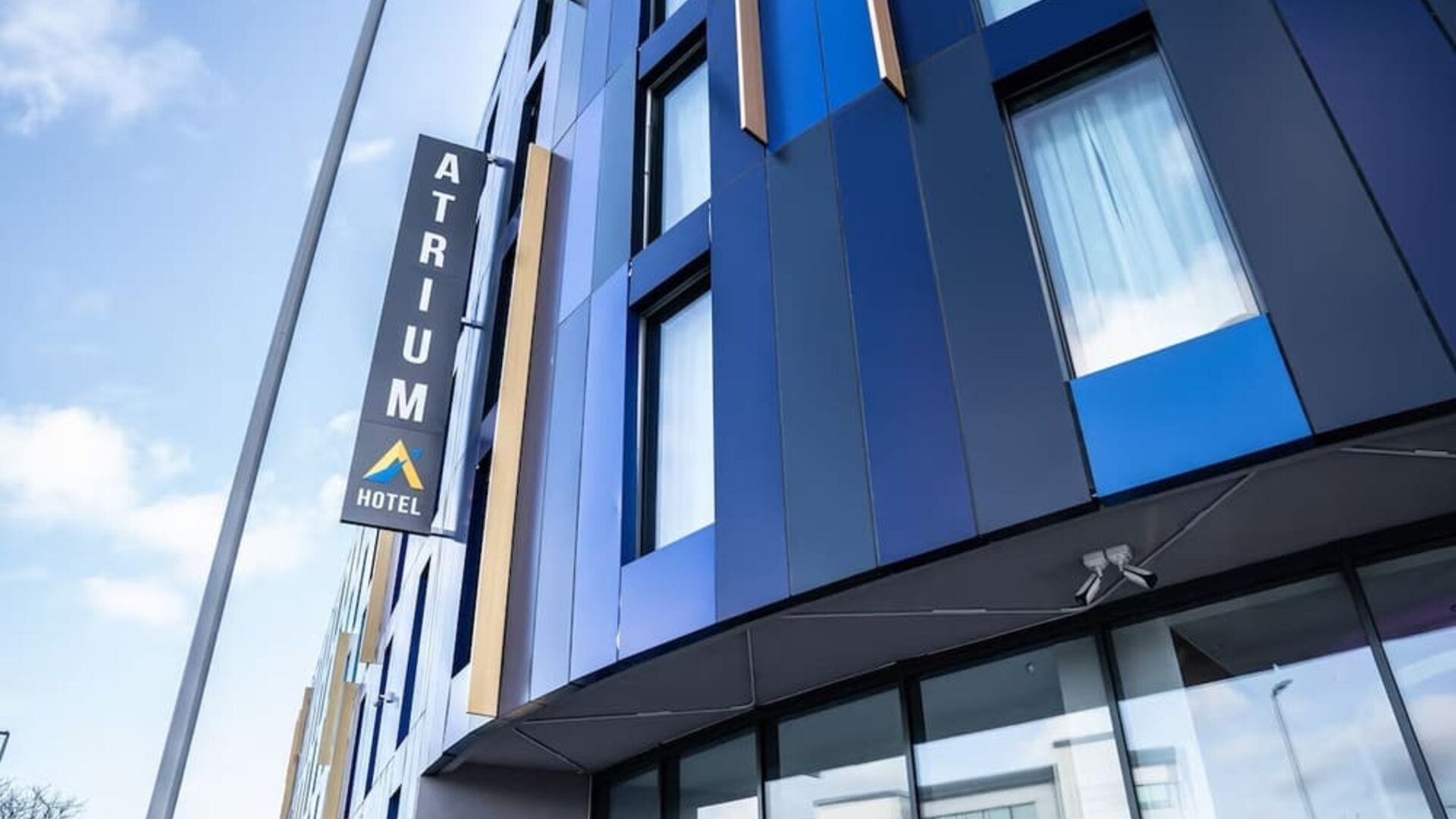 Exterioir view of Atrium Hotel Heathrow.