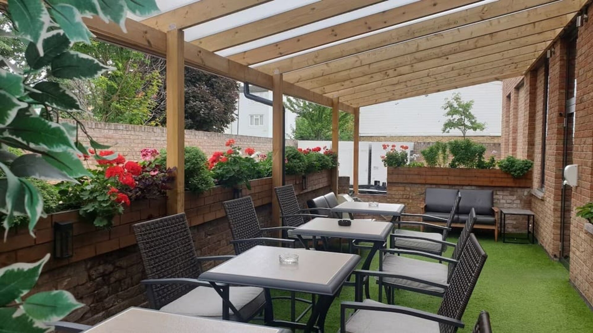 Beautiful green terrace at London City Airport Hotel.