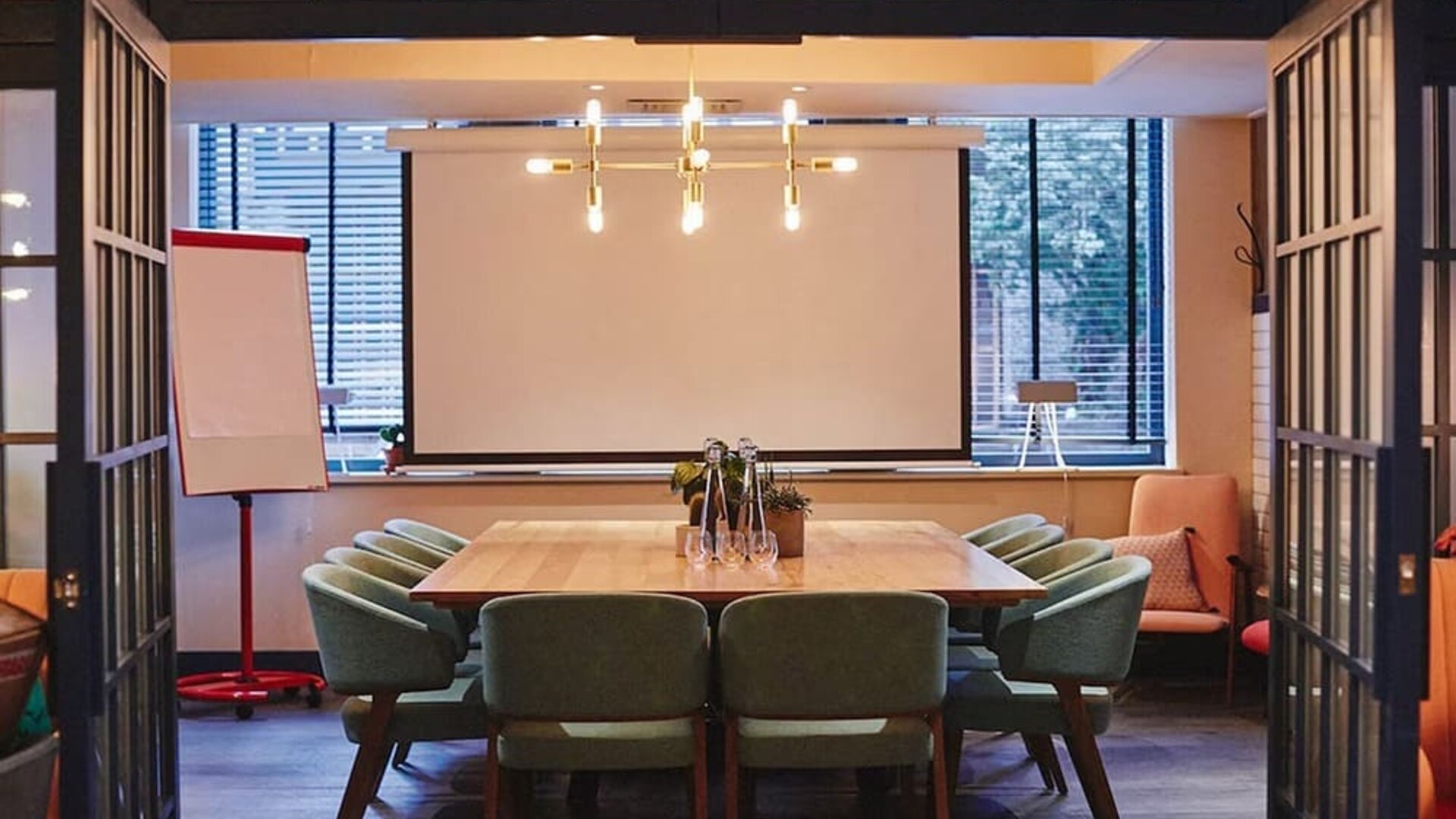 Professional meeting room at The Corner London City.