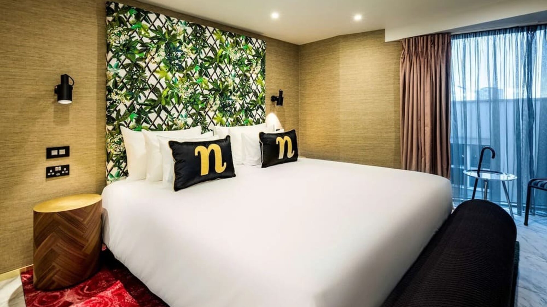 Standard day use room at nhow London.