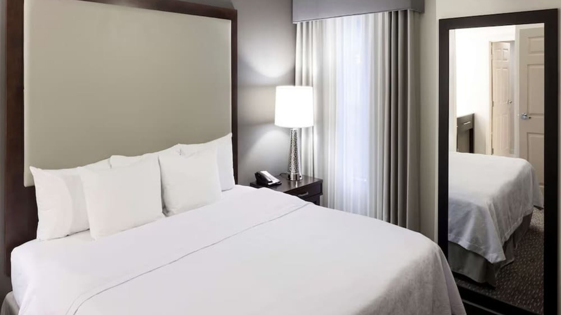 Day use room with natural light at Homewood Suites By Hilton San Jose Airport-Silicon Valley.
