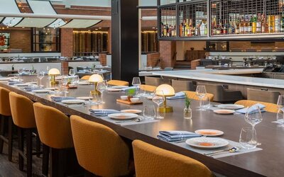 Dining area perfect for coworking at Hyatt Regency Princeton.