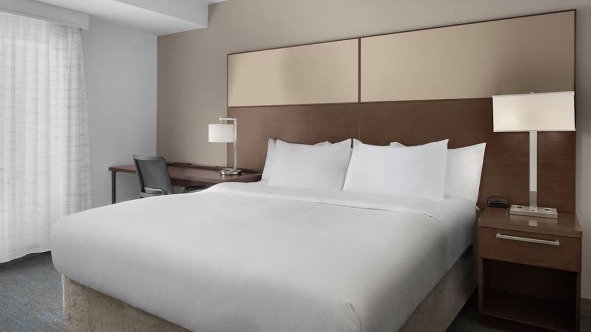 Day use room with natural light at Residence Inn Santa Clarita.
