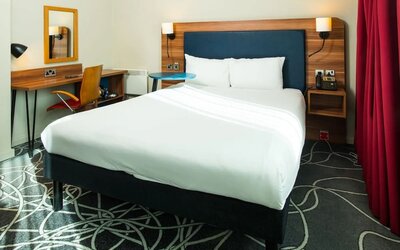 Day use room with work desk at ibis Styles Birmingham NEC.