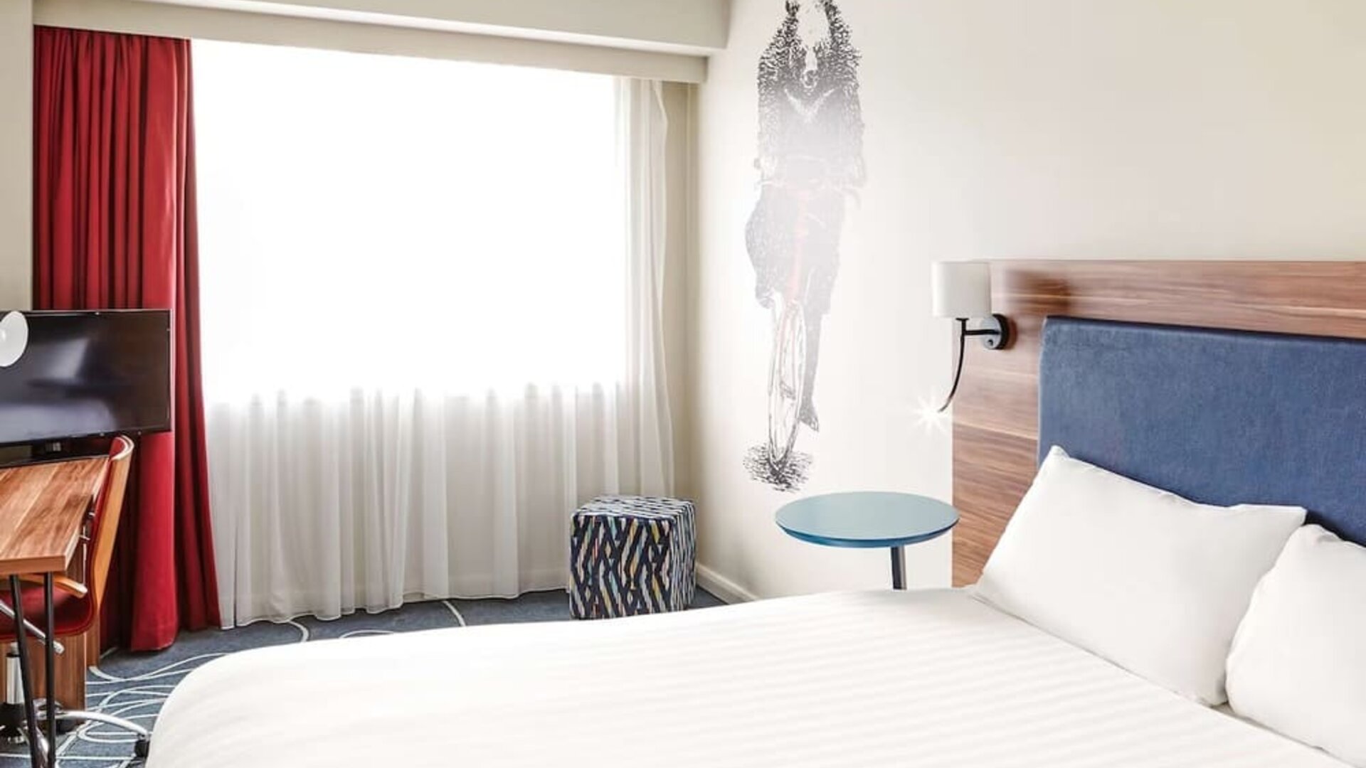 Bright and spacious day use room at ibis Styles Birmingham NEC.