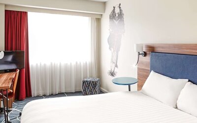 Bright and spacious day use room at ibis Styles Birmingham NEC.