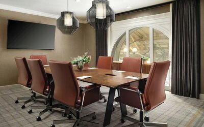 Meeting room at Union Station Hotel Nashville.