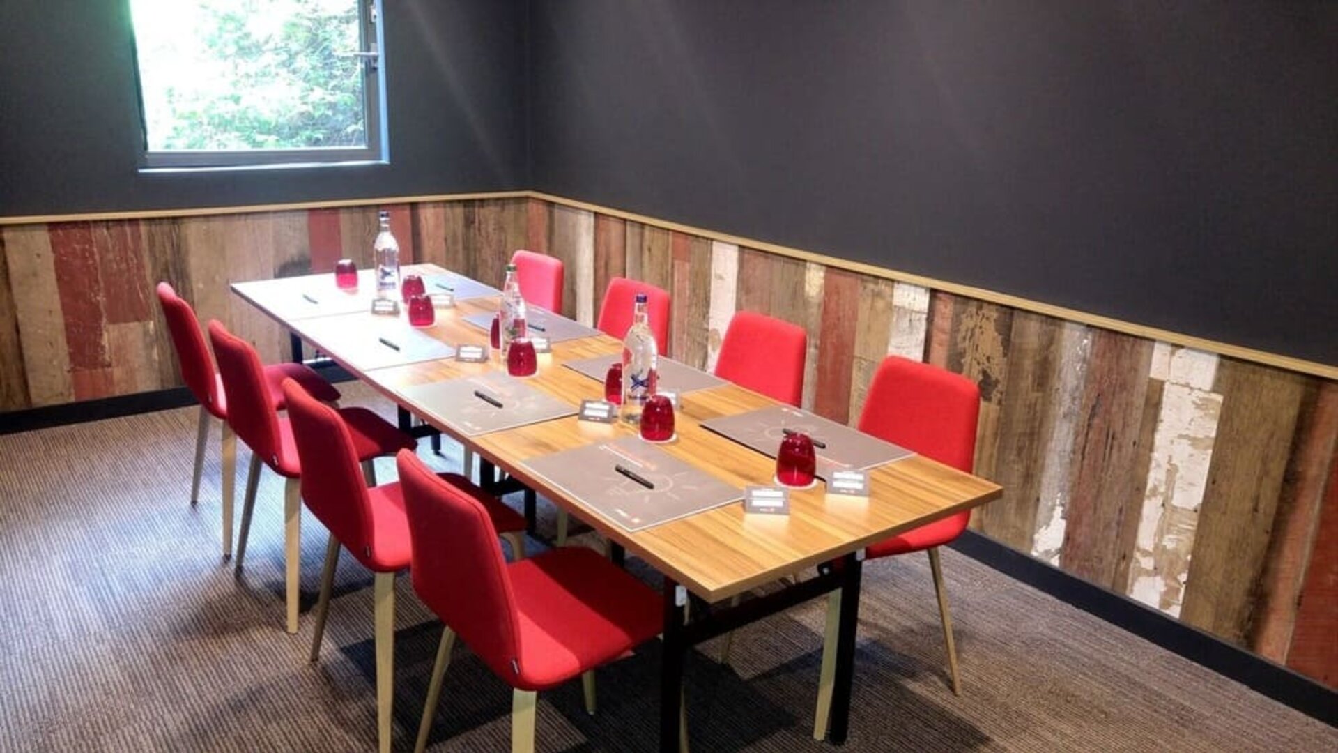 Professional meeting room at Ibis Birmingham Bordesley.