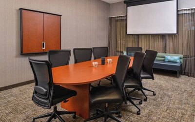 Meeting room at SpringHill Suites By Marriott Irvine John Wayne Airport/Orange County.