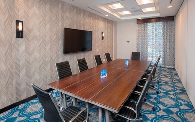 Meeting room at Hilton Garden Inn Burbank Downtown.