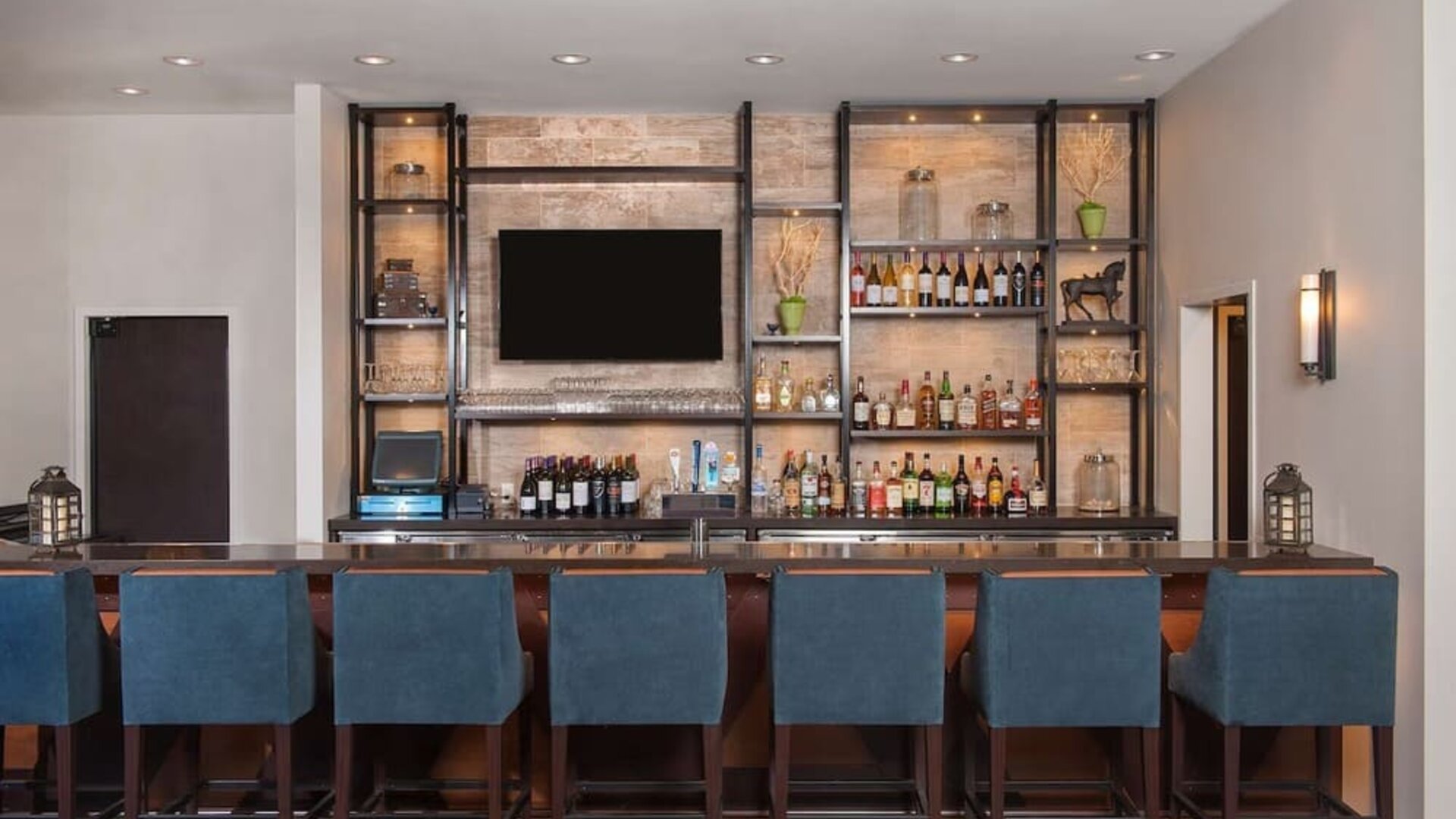 Hotel bar at Hilton Garden Inn Burbank Downtown.