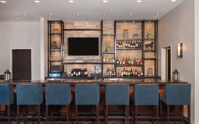 Hotel bar at Hilton Garden Inn Burbank Downtown.