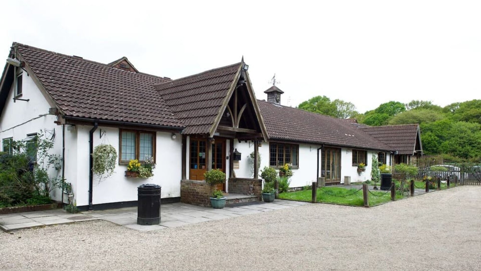 Front view of Little Foxes Hotel.